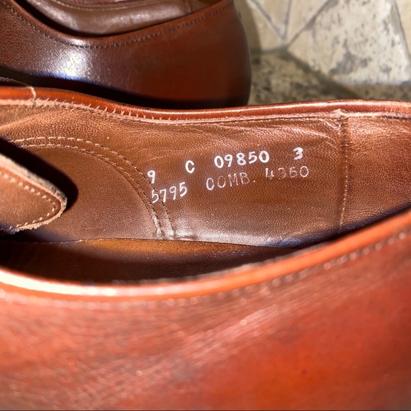 Allen Edmonds Fifth Avenue 5795 Oxford 9C - Picture 10 of 10